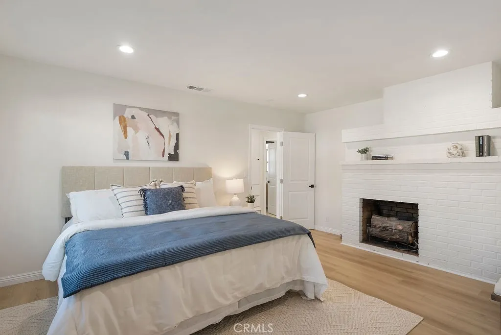 2407 E Walnut Creek, West Covina, California 91791 home-pic-2